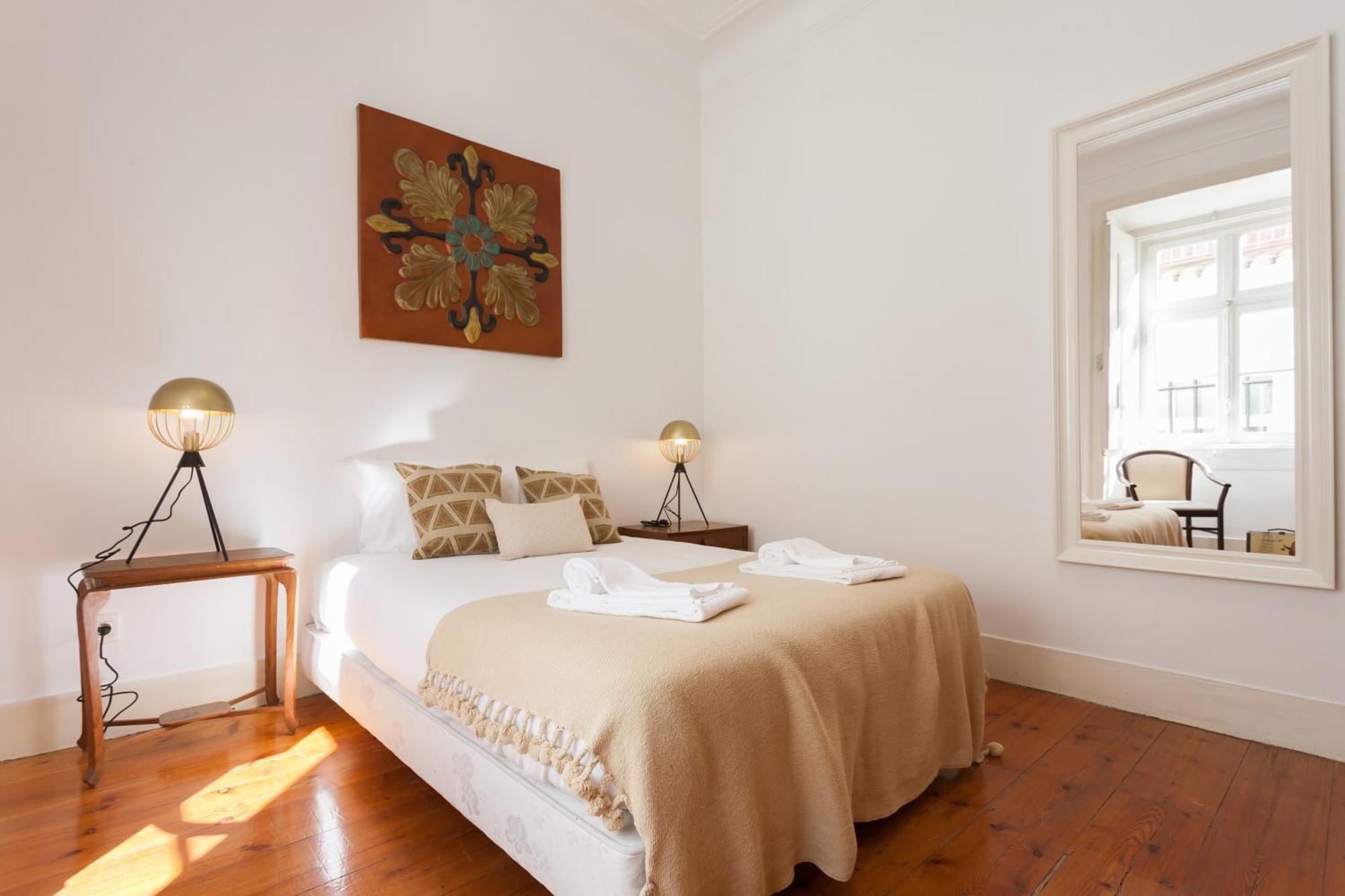 Tejo Vintage Three-Bedroom Apartment - By Lu Holidays Lisboa Extérieur photo
